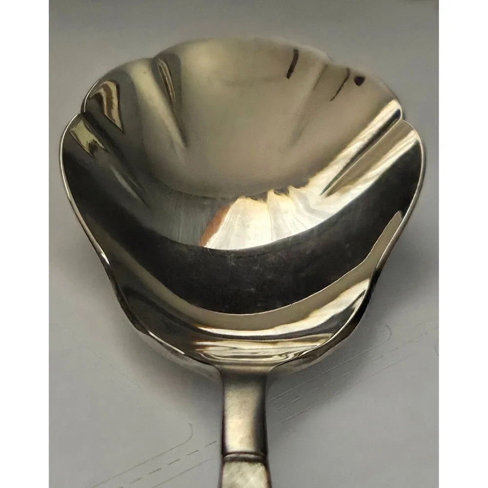 Wm A Rogers Premier Stainless Oneida Petal‎ Pattern Sugar Shell Spoon USA Made